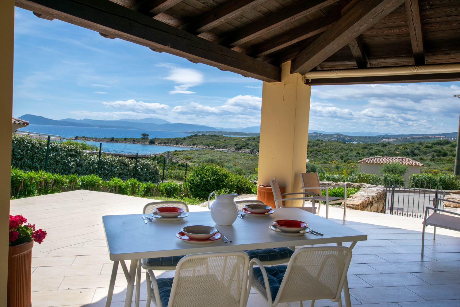 Terraced house in Cala Delfino