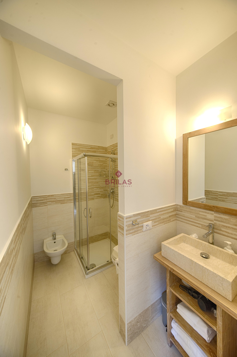 Olbia centro, antico ed elegante palazzo completamente ristrutturato ed adibito a Bed and Breakfast