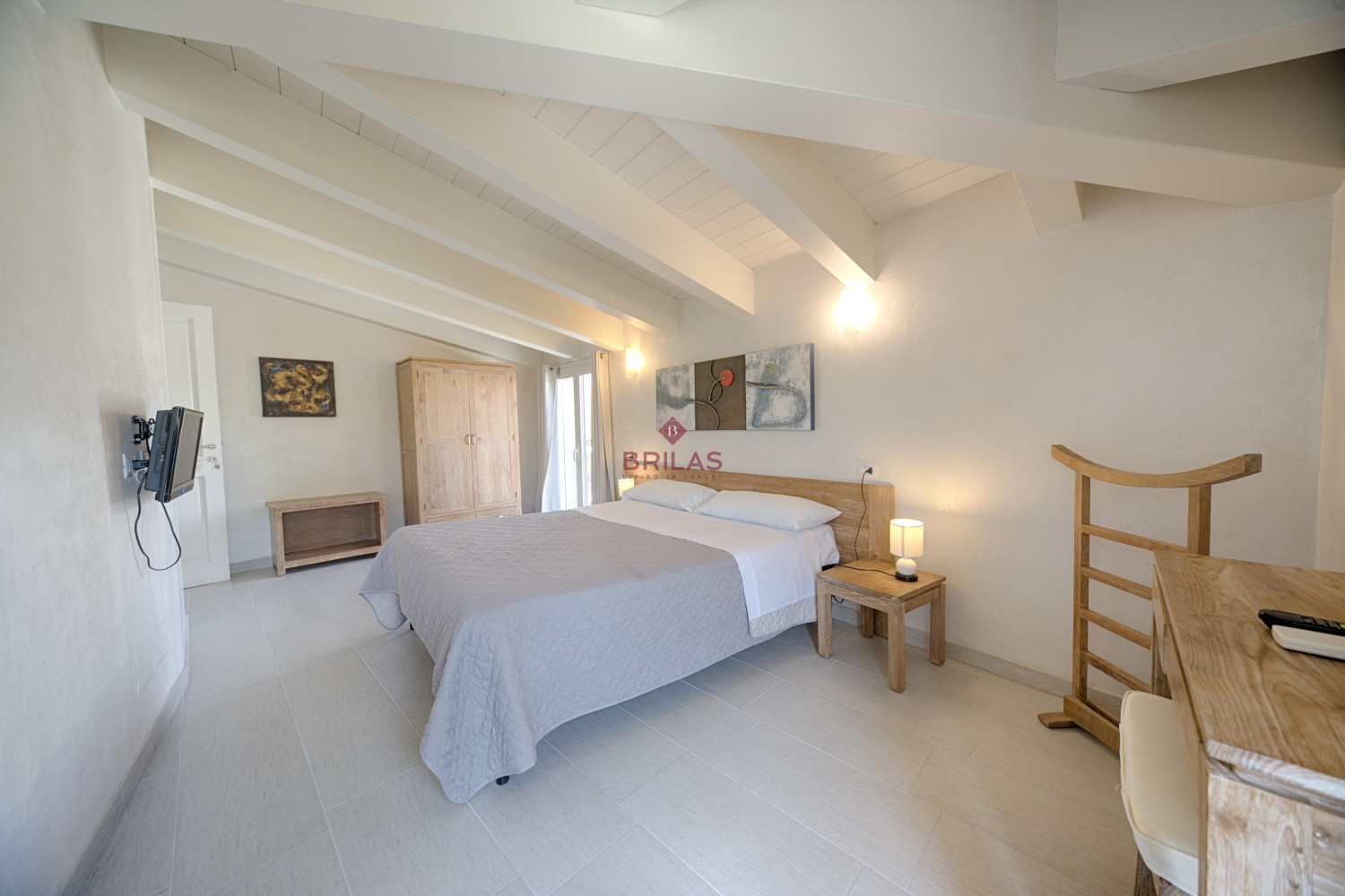 Olbia centro, antico ed elegante palazzo completamente ristrutturato ed adibito a Bed and Breakfast