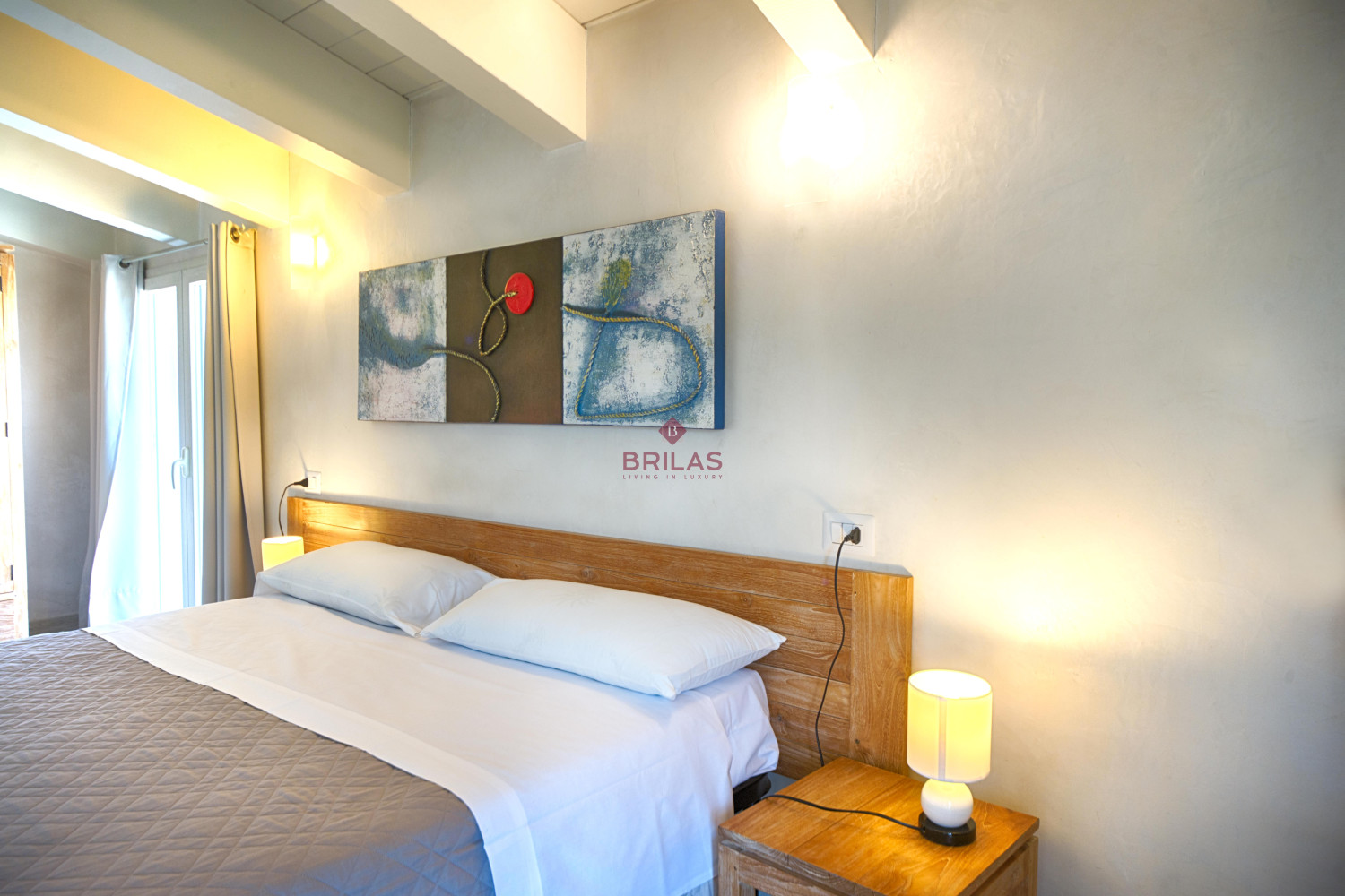 Olbia centro, antico ed elegante palazzo completamente ristrutturato ed adibito a Bed and Breakfast
