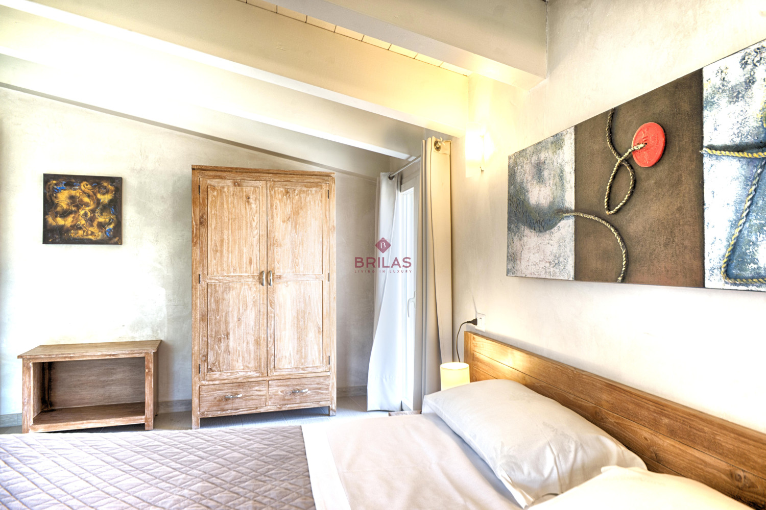 Olbia centro, antico ed elegante palazzo completamente ristrutturato ed adibito a Bed and Breakfast