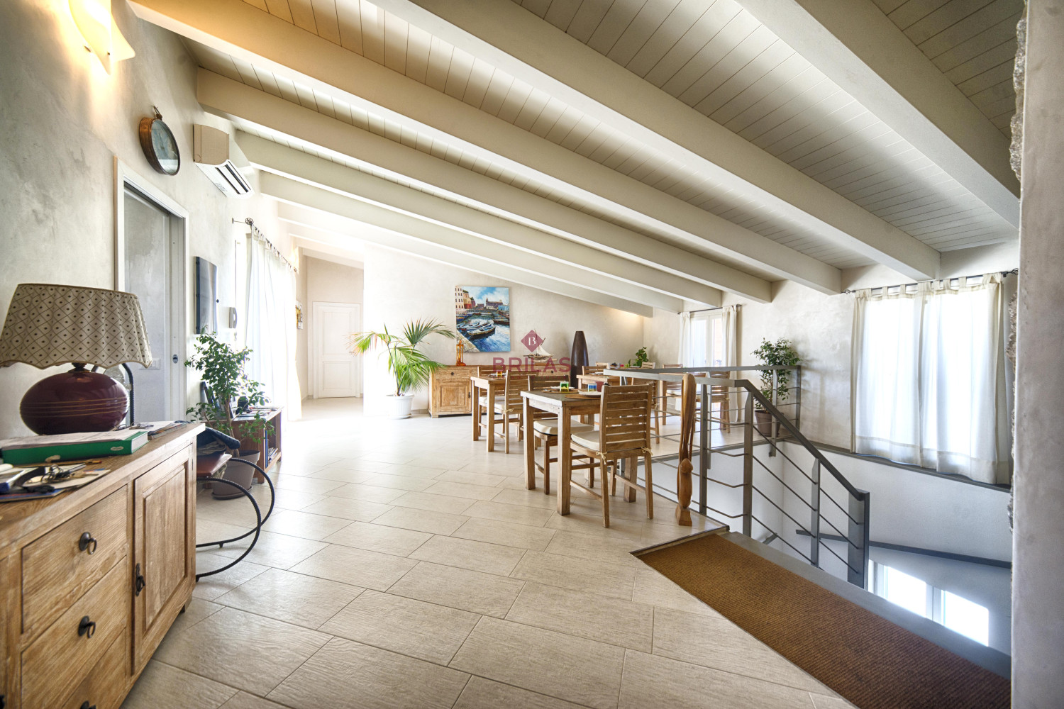 Olbia centro, antico ed elegante palazzo completamente ristrutturato ed adibito a Bed and Breakfast
