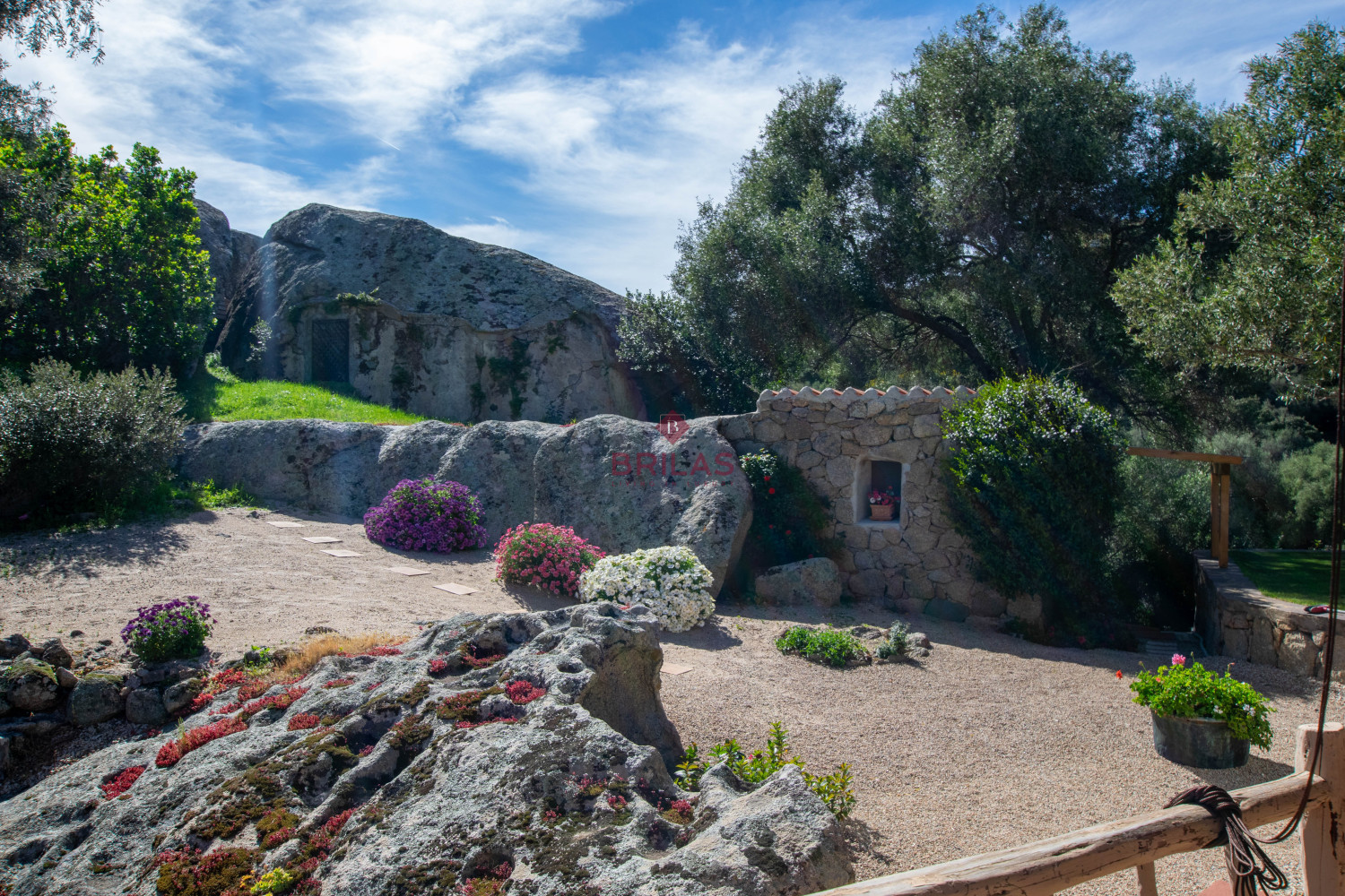 Arzachena: detached villa on one level with panoramic view