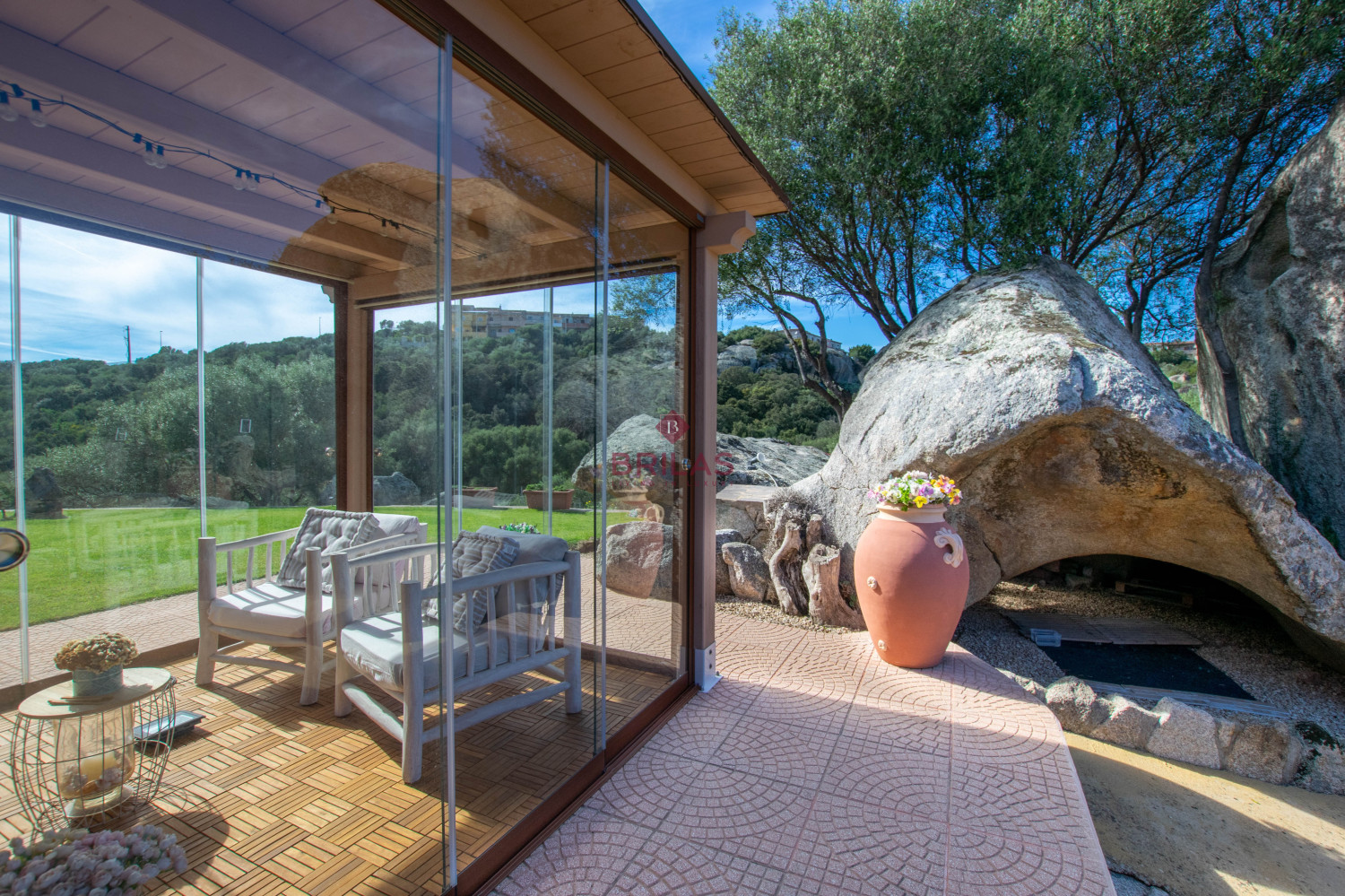 Arzachena: detached villa on one level with panoramic view