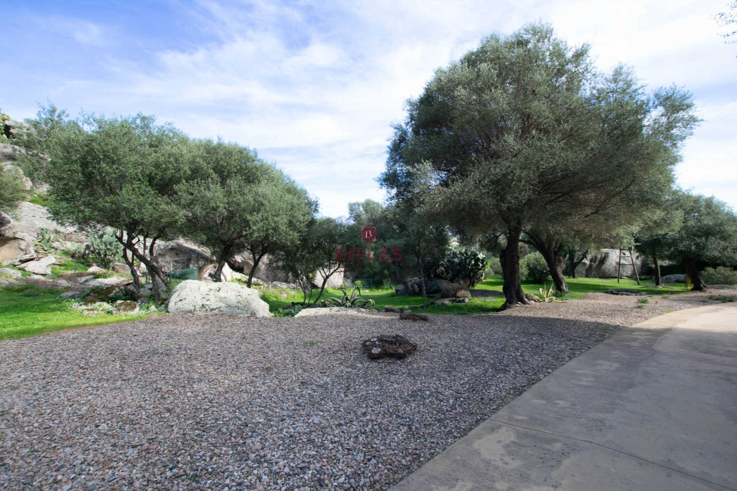 Arzachena: detached villa on one level with panoramic view