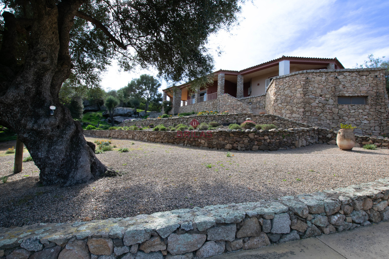 Arzachena: detached villa on one level with panoramic view