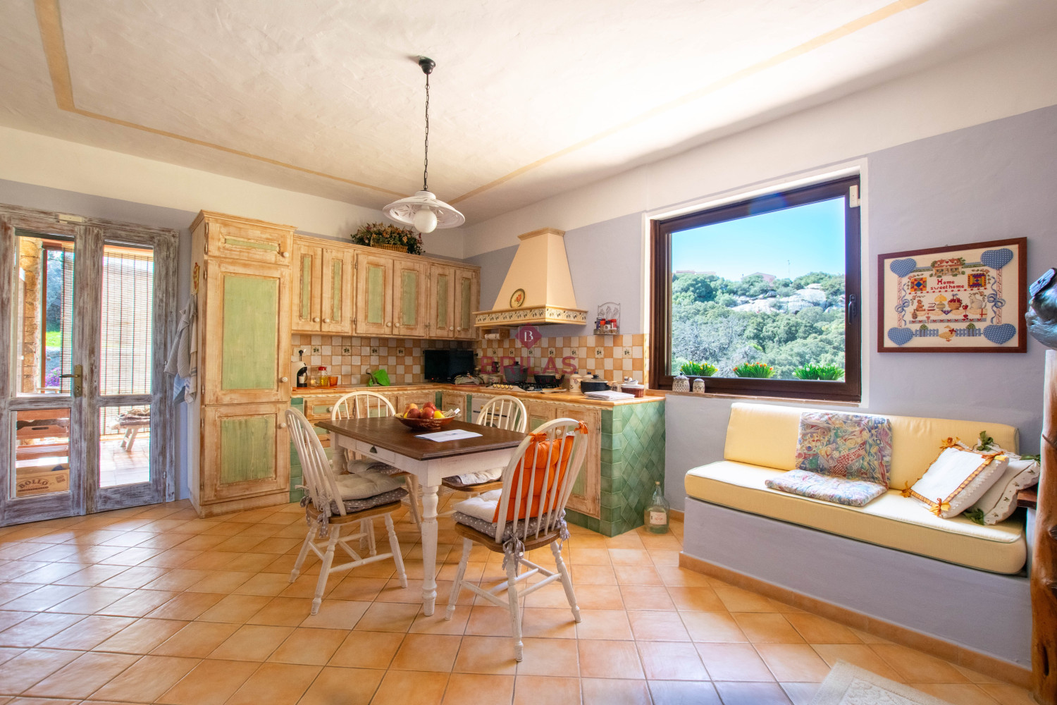 Arzachena: detached villa on one level with panoramic view