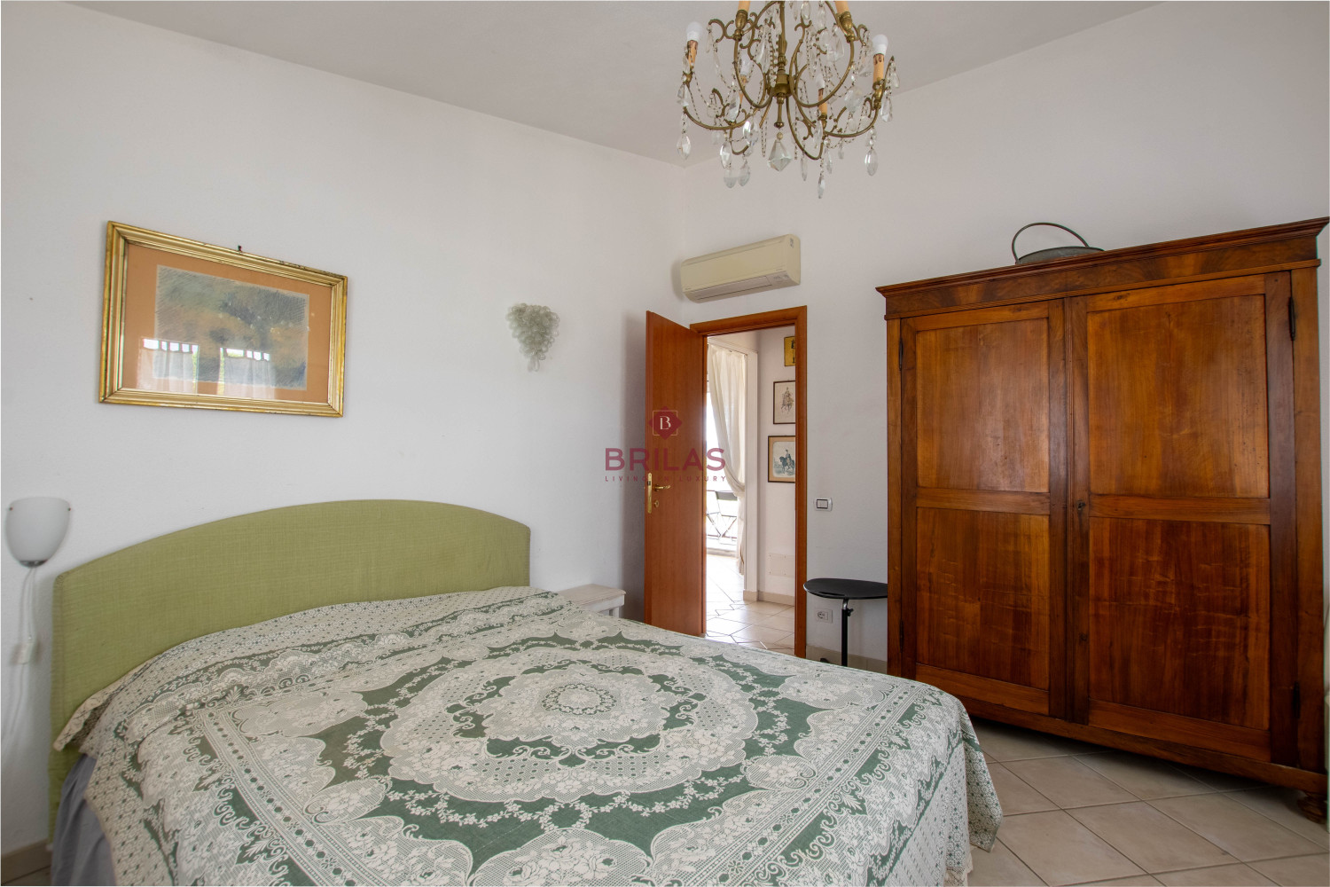 Villa in località La Mendula, Arzachena, con ampio terreno a pochi minuti dalle spiagge della Costa Smeralda