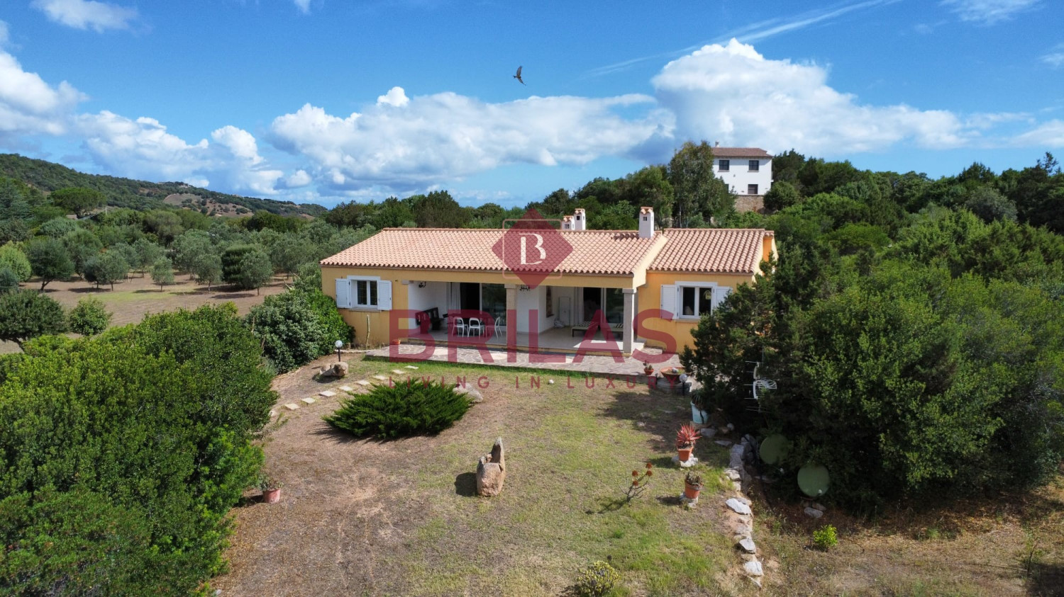 Villa in località La Mendula, Arzachena, con ampio terreno a pochi minuti dalle spiagge della Costa Smeralda