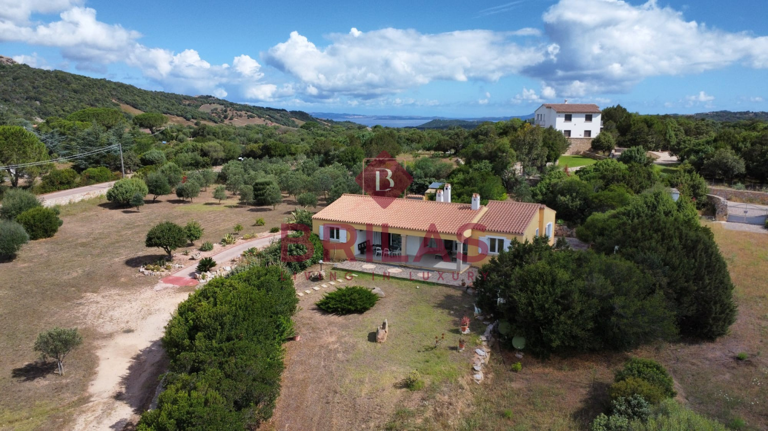 Villa in località La Mendula, Arzachena, con ampio terreno a pochi minuti dalle spiagge della Costa Smeralda
