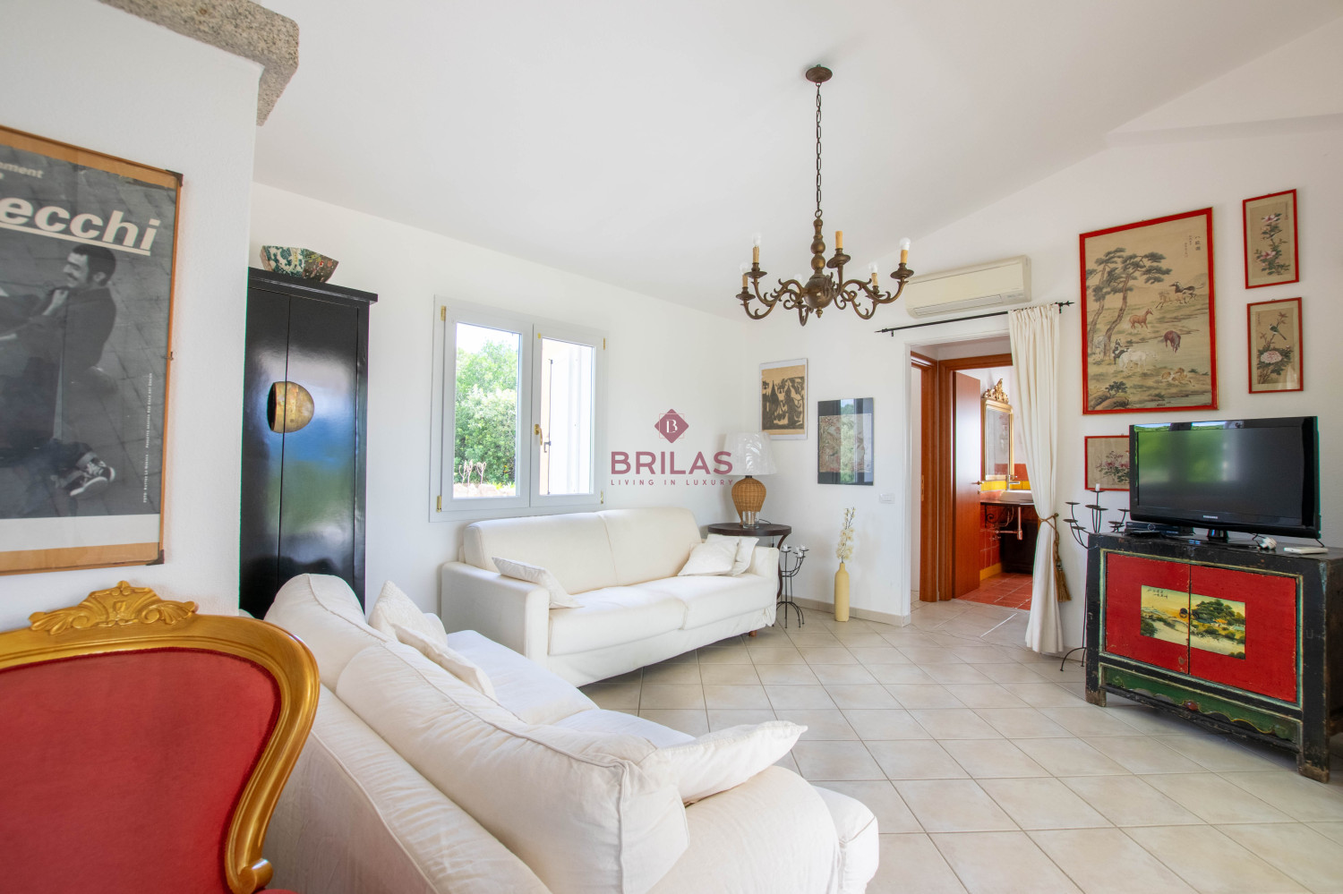 Villa in località La Mendula, Arzachena, con ampio terreno a pochi minuti dalle spiagge della Costa Smeralda