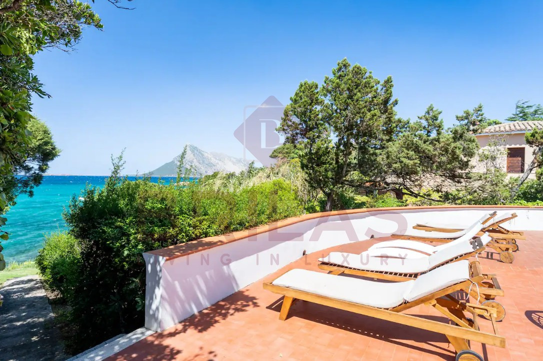 Cala Girgolu - Villa pied dans l'eau