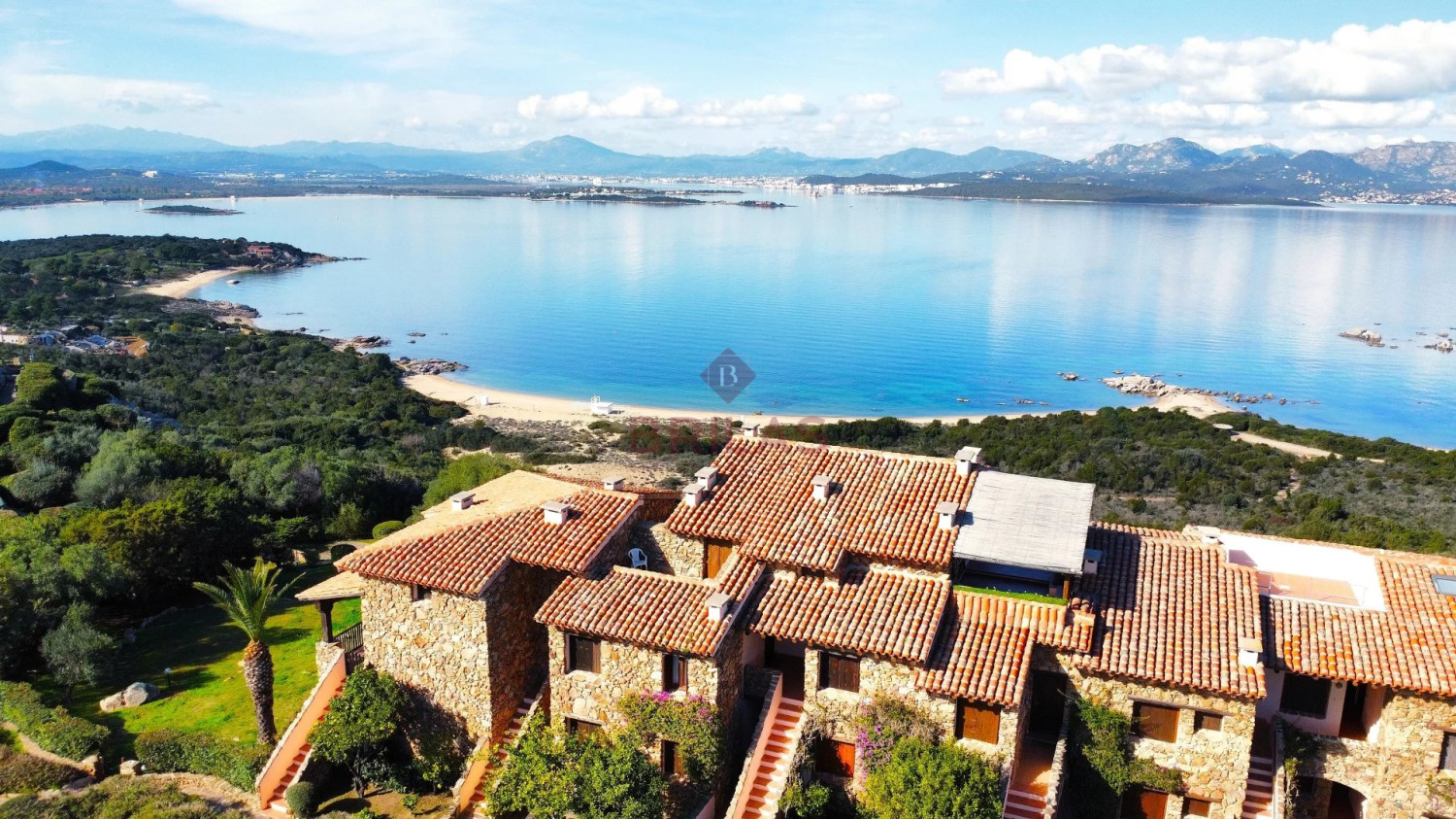 Residence Li Cuncheddi Apartment with sea view and annex