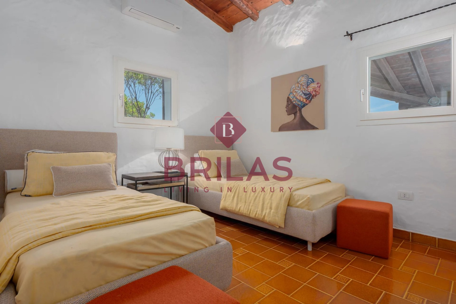 Cala Girgolu - Villa vista mare con piscina