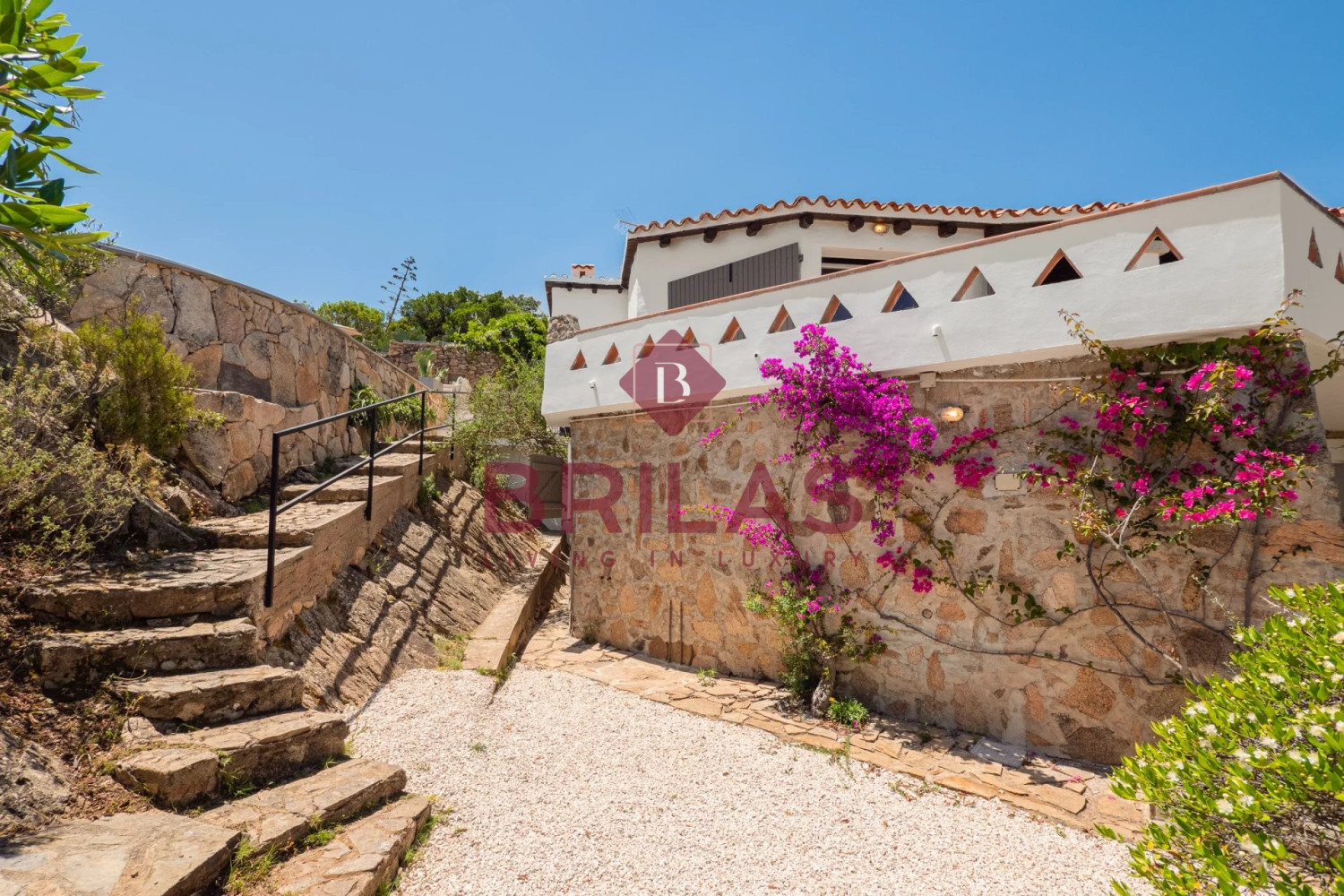 Cala Girgolu - Villa vista mare con piscina