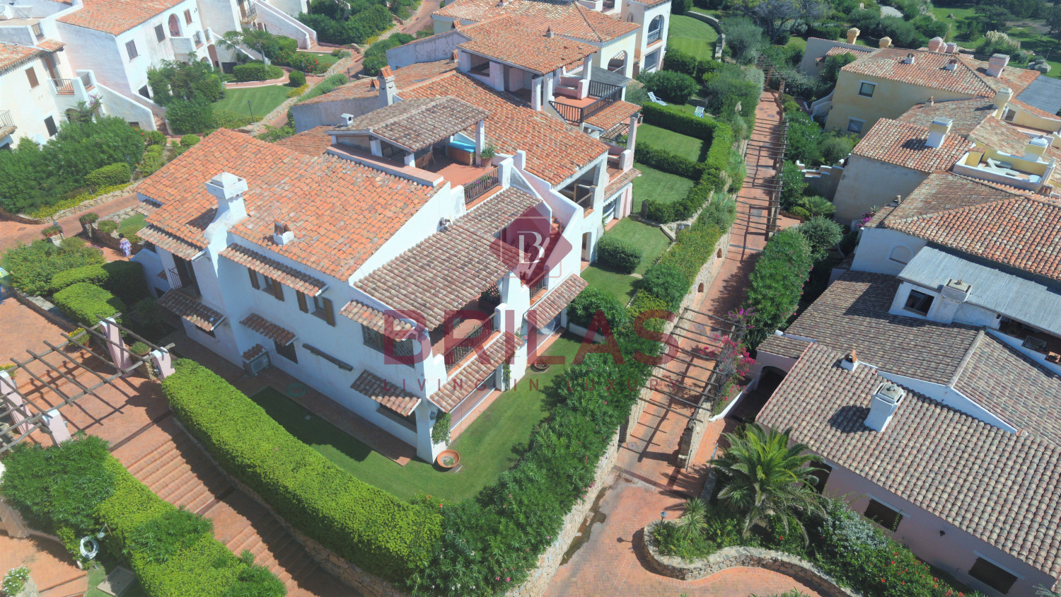 Elegant seaside apartment in Cala del Faro