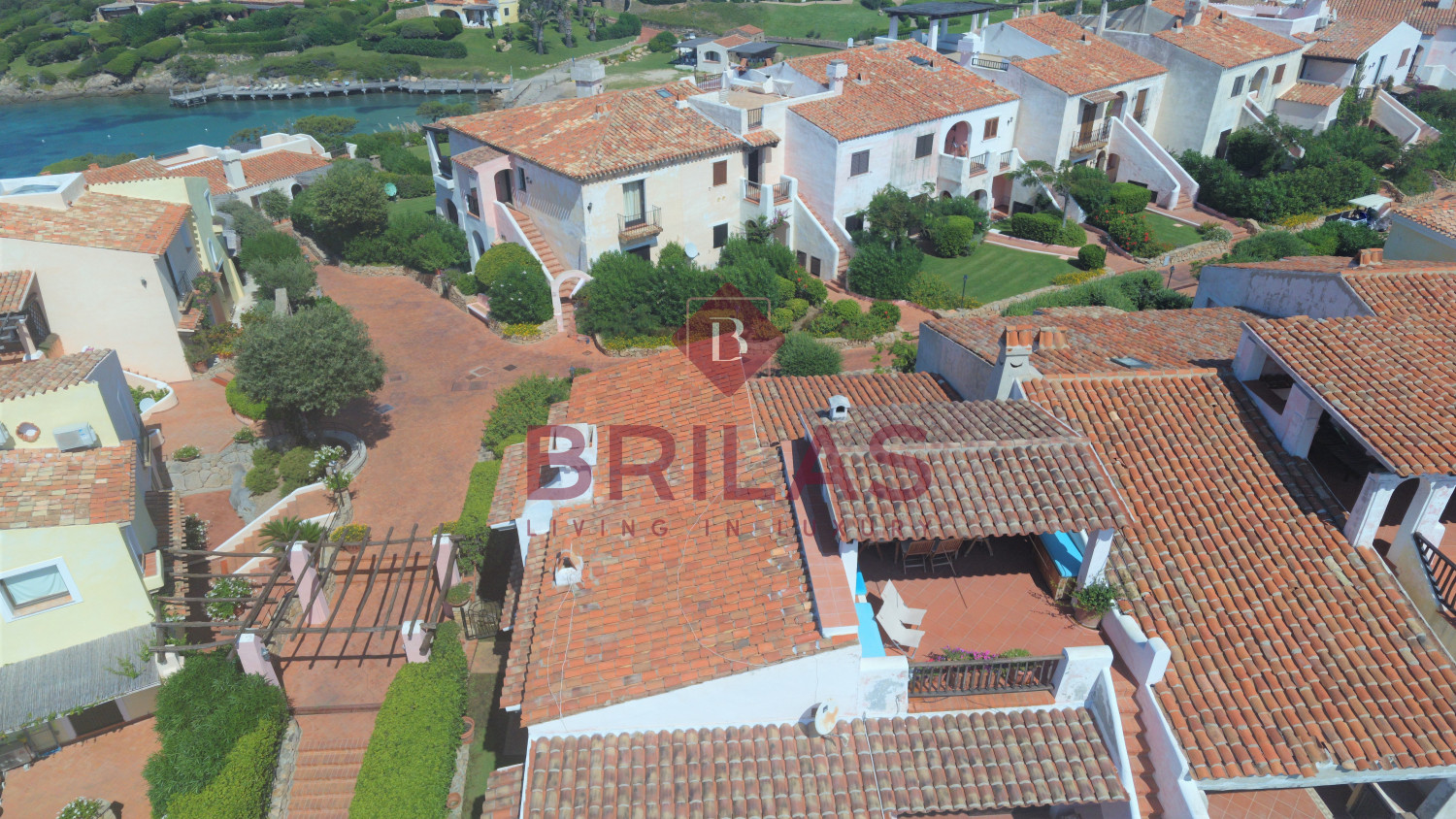 Elegant seaside apartment in Cala del Faro