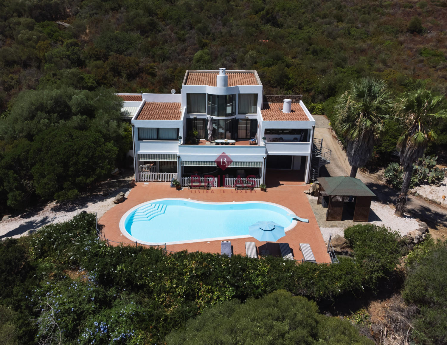 Seaview Villa with Swimming Pool in Suiles