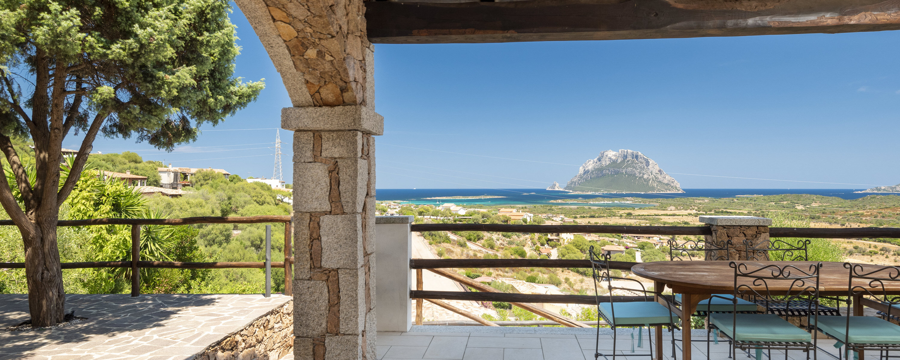 Porto San Paolo - Panoramica villa con piscina