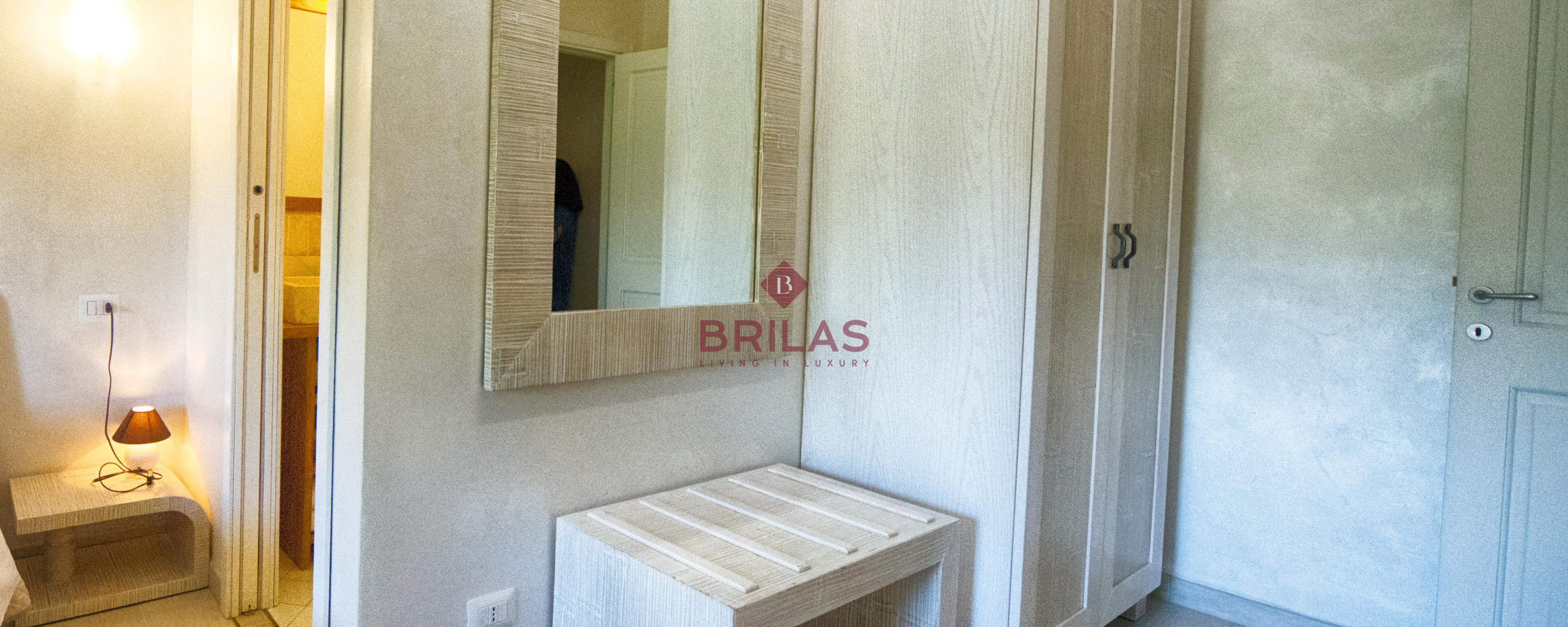 Olbia centro, antico ed elegante palazzo completamente ristrutturato ed adibito a Bed and Breakfast