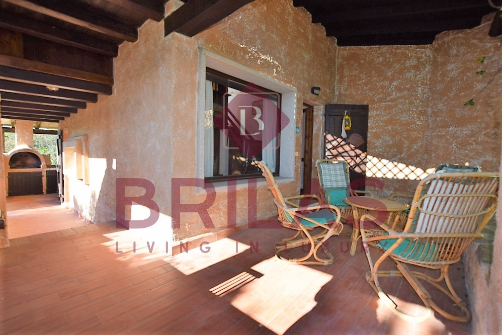 Charming end-of-terrace house in Costa Corallina