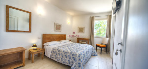 Olbia centro, antico ed elegante palazzo completamente ristrutturato ed adibito a Bed and Breakfast
