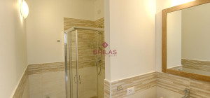 Olbia centro, antico ed elegante palazzo completamente ristrutturato ed adibito a Bed and Breakfast