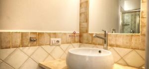 Olbia centro, antico ed elegante palazzo completamente ristrutturato ed adibito a Bed and Breakfast