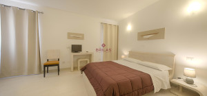 Olbia centro, antico ed elegante palazzo completamente ristrutturato ed adibito a Bed and Breakfast