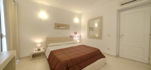 Olbia centro, antico ed elegante palazzo completamente ristrutturato ed adibito a Bed and Breakfast