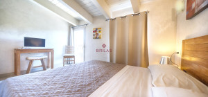 Olbia centro, antico ed elegante palazzo completamente ristrutturato ed adibito a Bed and Breakfast