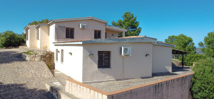 Cugnana - Villa vista mare con ampio terreno