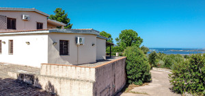 Cugnana - Villa vista mare con ampio terreno