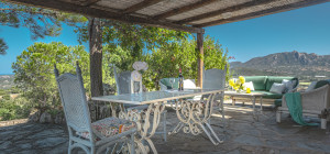 Cugnana - Villa vista mare con ampio terreno