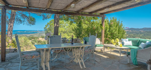 Cugnana - Villa vista mare con ampio terreno