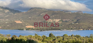 Villa surrounded by greenery with splendid sea views