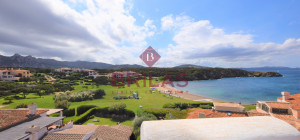 Elegant seaside apartment in Cala del Faro