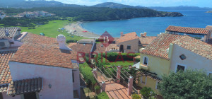 Elegant seaside apartment in Cala del Faro