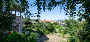 Villa Fronte Mare a Pittulongu (Olbia) - Ottima Posizione con Potenziale di Ristrutturazione