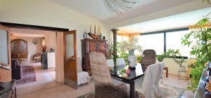 Seaview Villa with swimming pool in Suiles