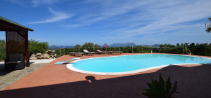 Seaview Villa with swimming pool in Suiles