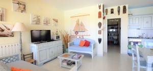 Seaview Villa with swimming pool in Suiles