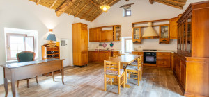 Prestigious Farm with Vineyard and Cork Oaks