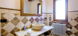 Elegance and Nature in Telti