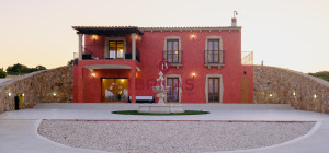 Elegance and Nature in Telti