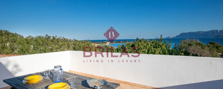 Villa singola a Pittulongu, vista mare e a pochi metri dalla spiaggia.