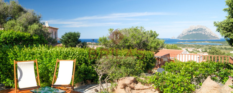 Porto San Paolo - Villa vista mare con dependance